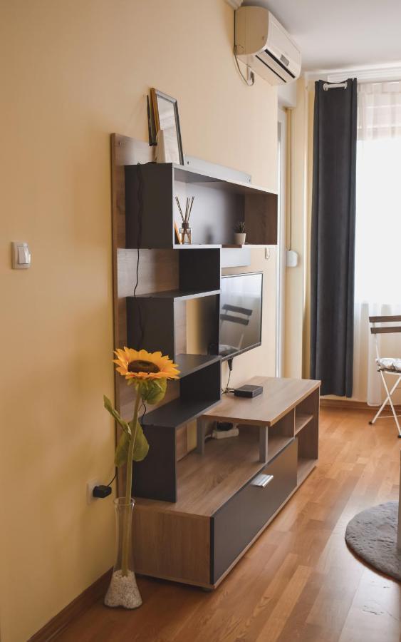 Apartment Sunflower021 Novi Sad Eksteriør billede